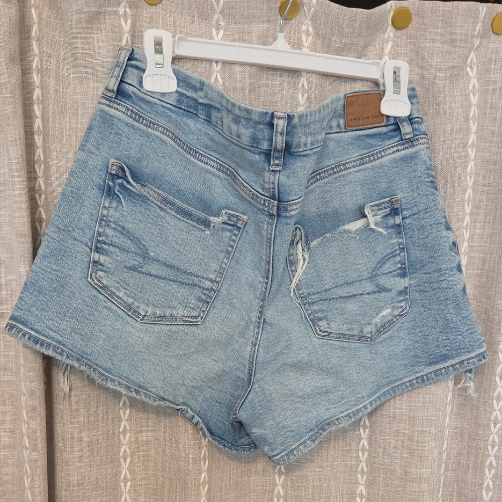 American Eagle Curvy Mom Short - Picture 2 of 6